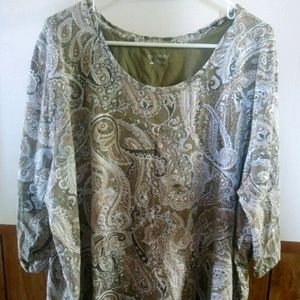 Woman's Plus Size Top